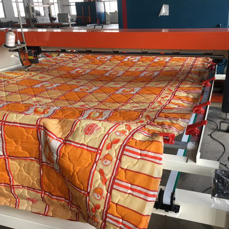 Fabricantes de produtos fáceis de controlar máquinas de quilting de memória para colchas