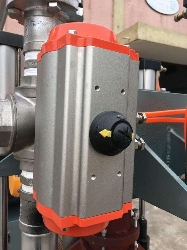 Máquina para fazer espuma mais barata Tecnologia de lote Máquina para fazer blocos de esponja Máquina automática para fazer espuma de plástico
