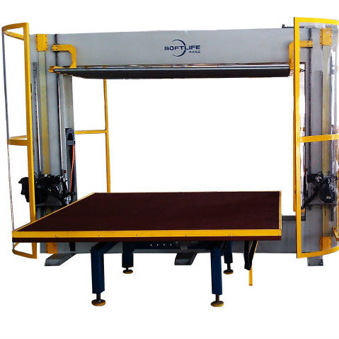 Máquina cortadora de contorno de espuma PU rígida de fio rápido CNC Máquina de corte de espuma CNC