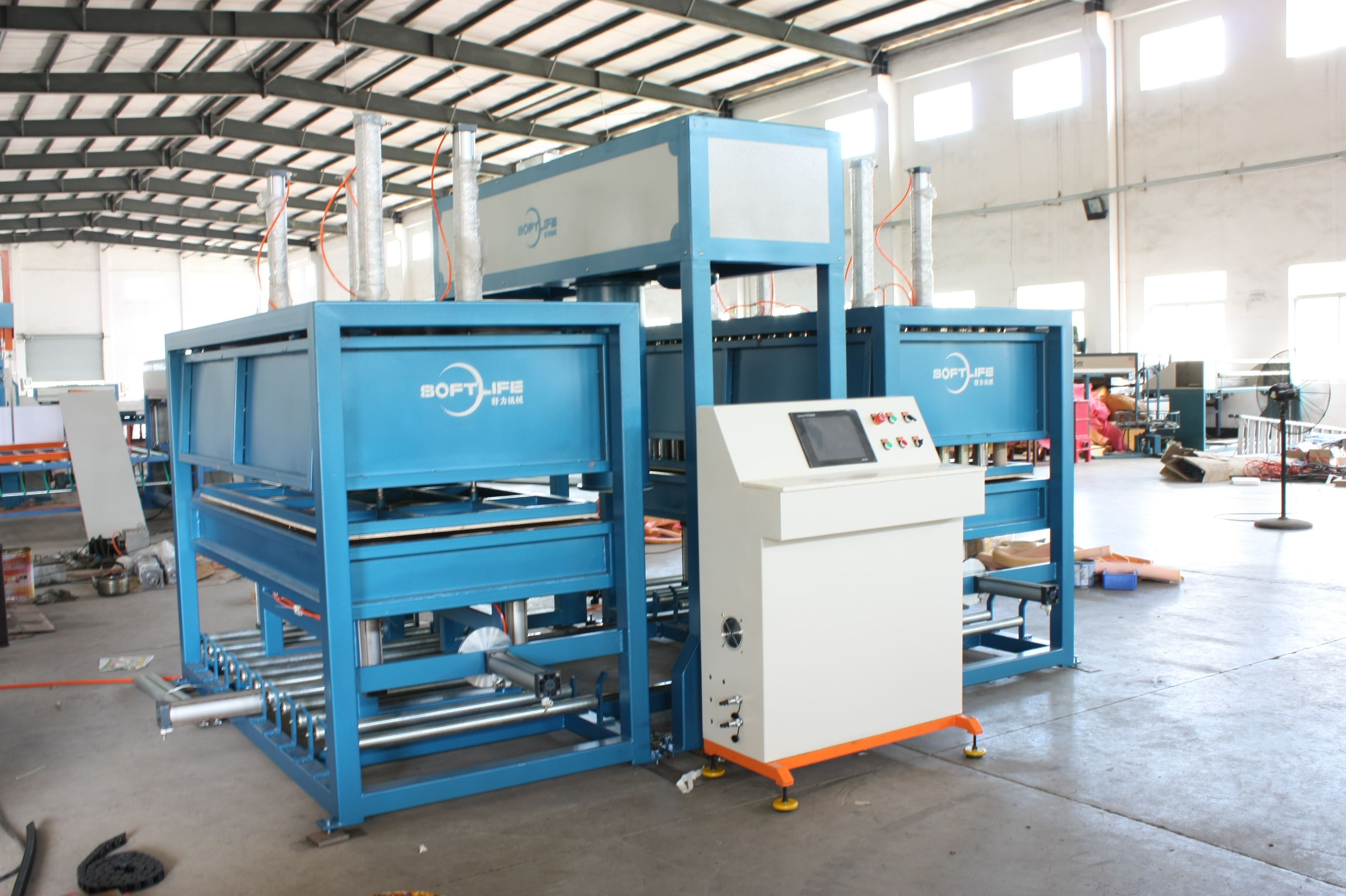 Planta automática de fabricação de espuma PU com furos de mola