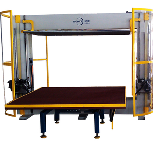 Máquina de corte horizontal de formas de espuma Absortech de contorno CNC