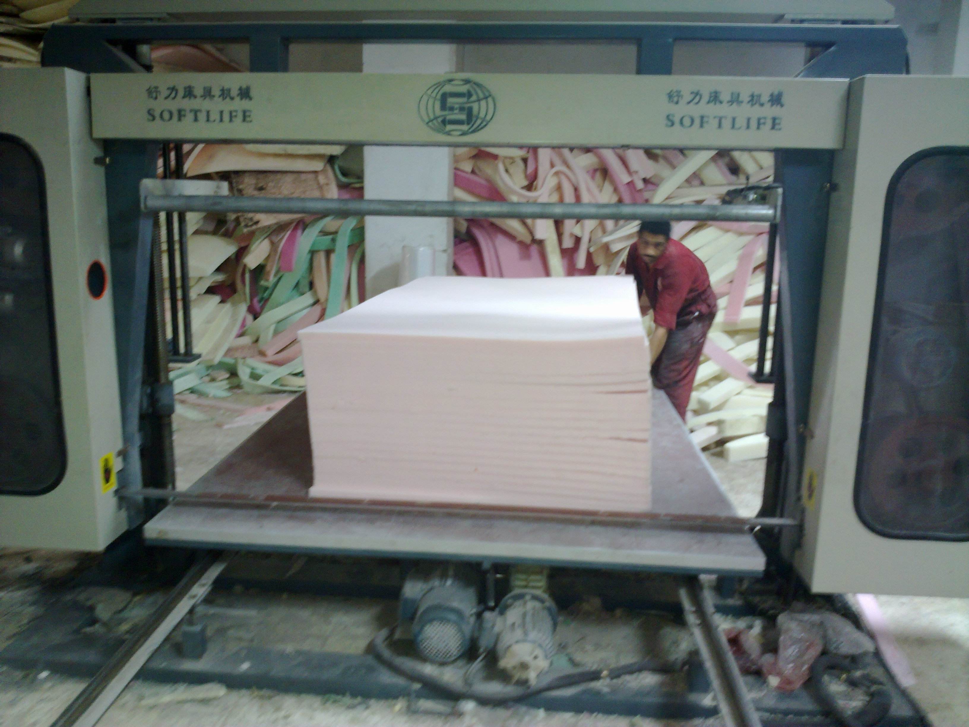 Máquina de corte horizontal automática de espuma de poliuretano rígida PU rígida