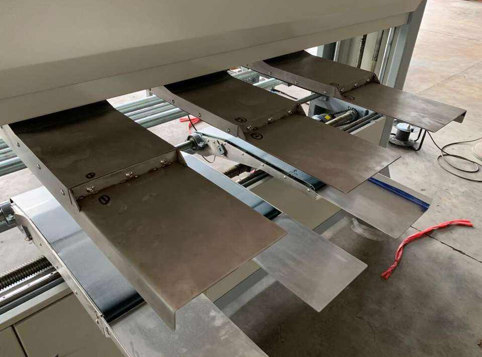 Fabricação direta de fábrica, desempenho estável, fácil operação, máquina de cobertura de tecido