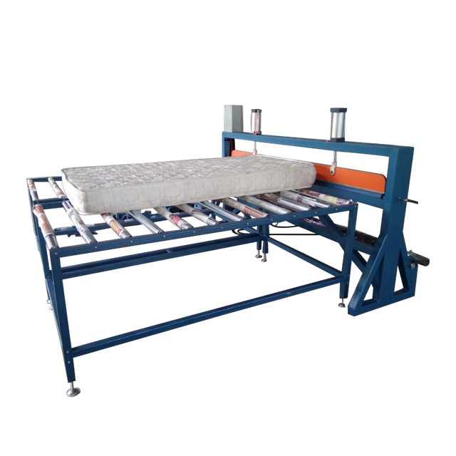 Produtos de alta demanda na China, girando a máquina de embalagem de filme de colchão de mesa de trabalho