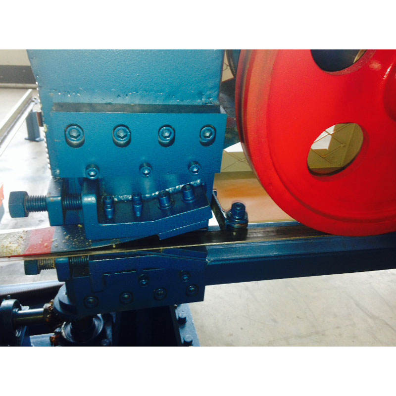 Alta eficiência, fácil operação, boa qualidade, alta velocidade, máquina de corte de espuma de esponja para colchão horizontal automático