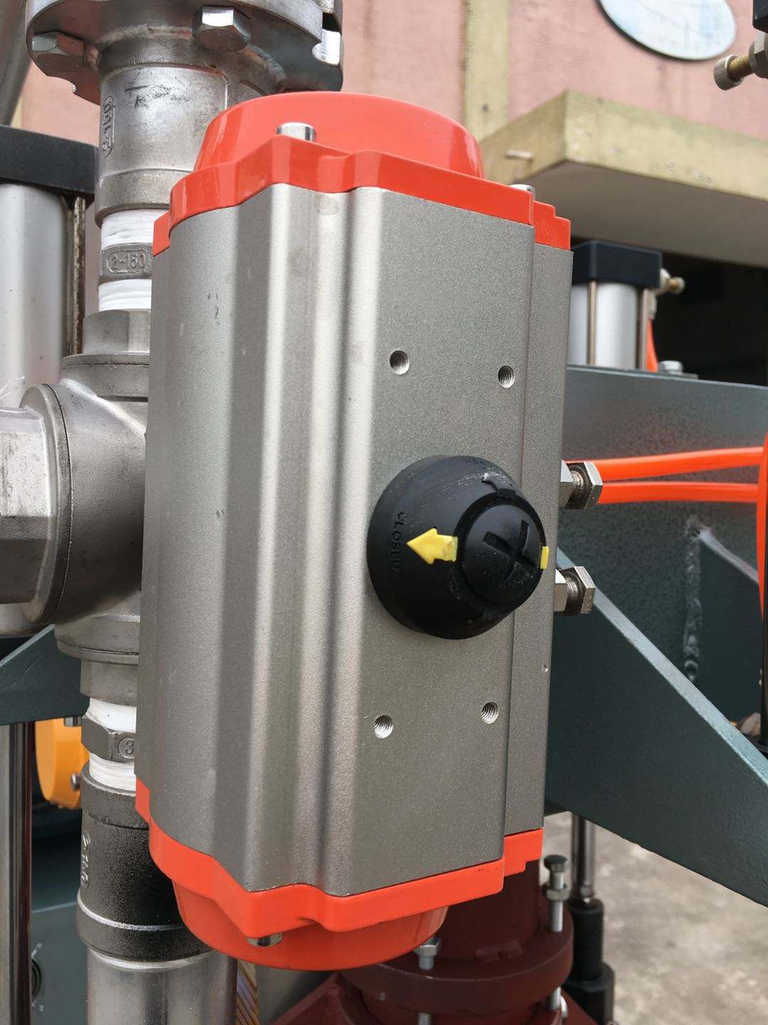 Máquina de fabricação de blocos de esponja com tecnologia de dosagem automática Máquina de formação de espuma de caixa automática